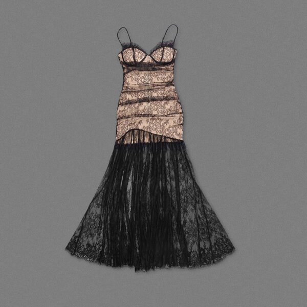 Midnight Lace Pleated Maxi Dress – Elegant Evening Gown